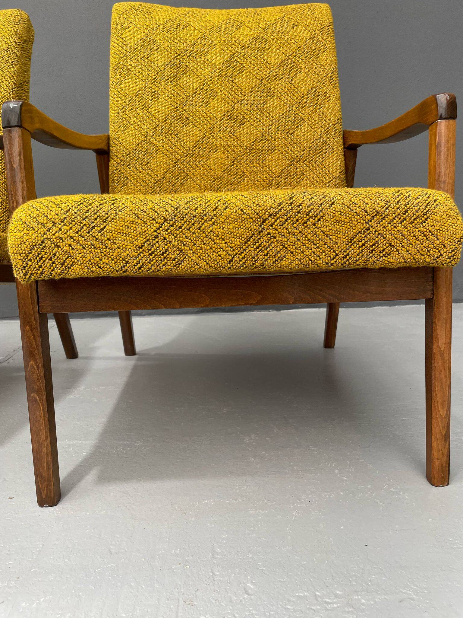 Fauteuils de Jiří Jiroutek – Interiér Praha, années 1960-70