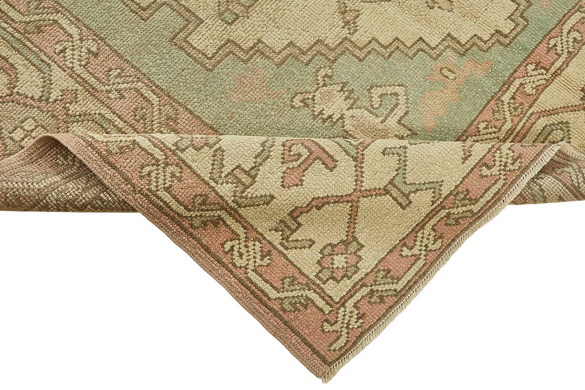 Turkish Vintage Anatolian Rug 168 cm x 250 cm