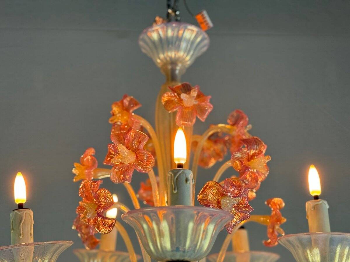 Venetian chandelier, in blue and red Murano glass, five light arms, circa 1950