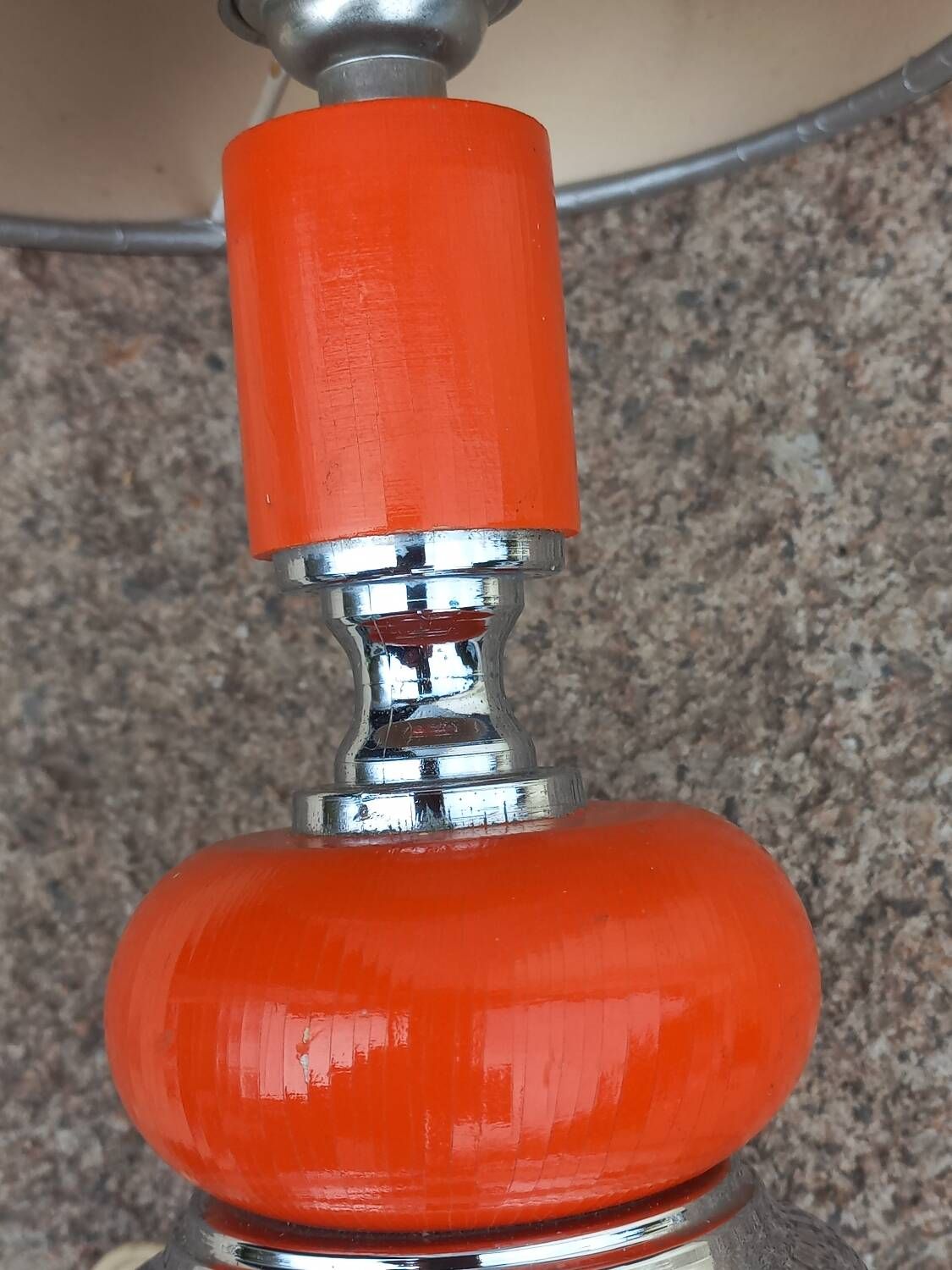 Designer lamp from the 70s in chrome metal and orange lacquered wood