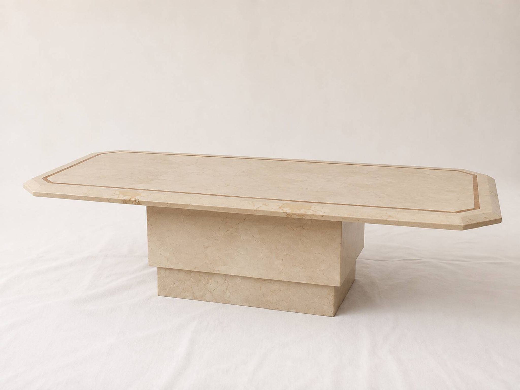 Marble inlaid coffee table, Italian Hollywood Regency style from the 70s.