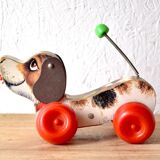 Little Snoopy - old Fisher-Price toy - small wooden dog to drag around - first edition: 1965