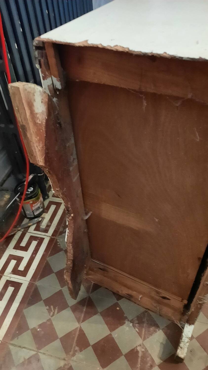 Vintage chest of drawers