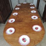 Oval oak six-legged table