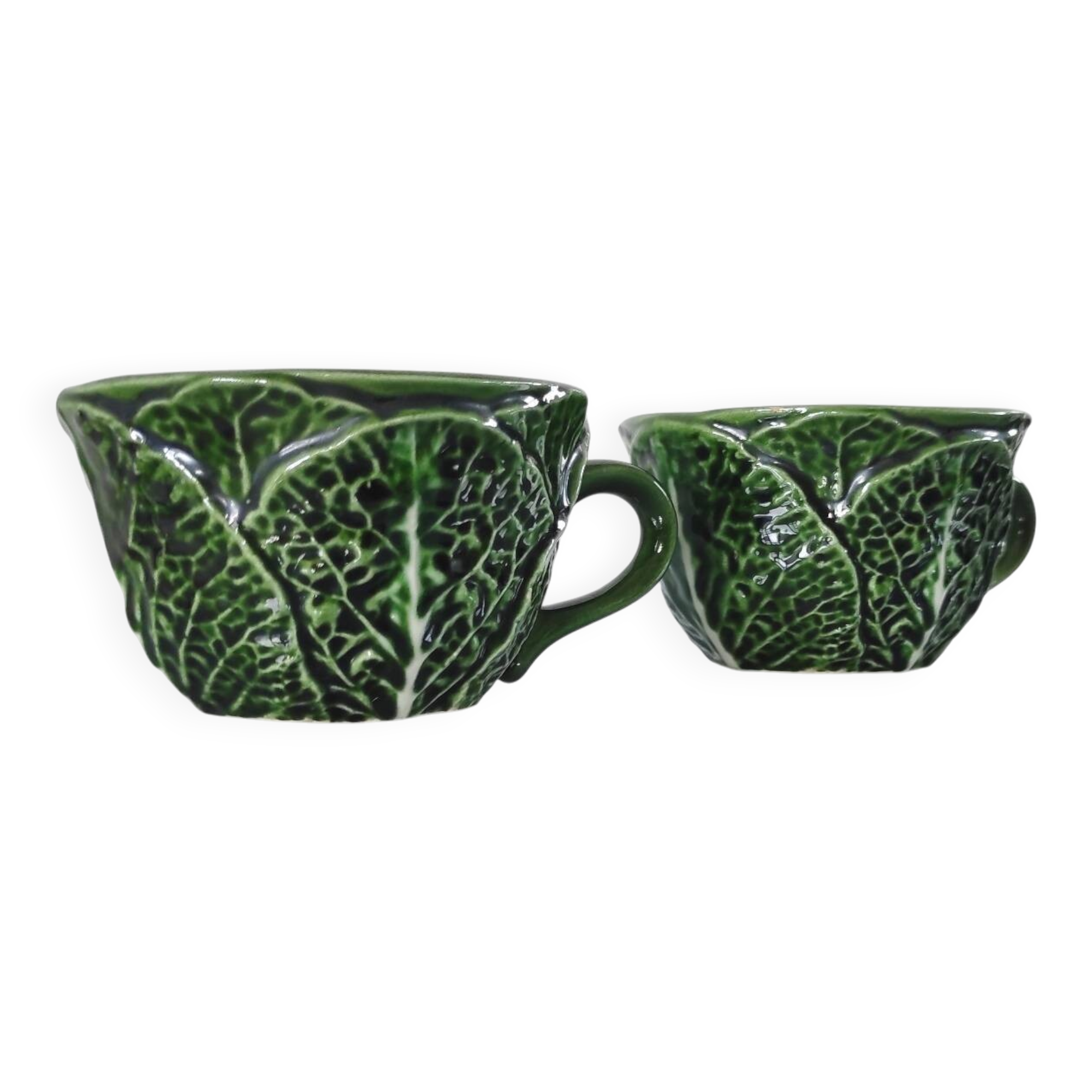Paire de tasses en barbotine "Feuille de chou" - Caldas da Rainha