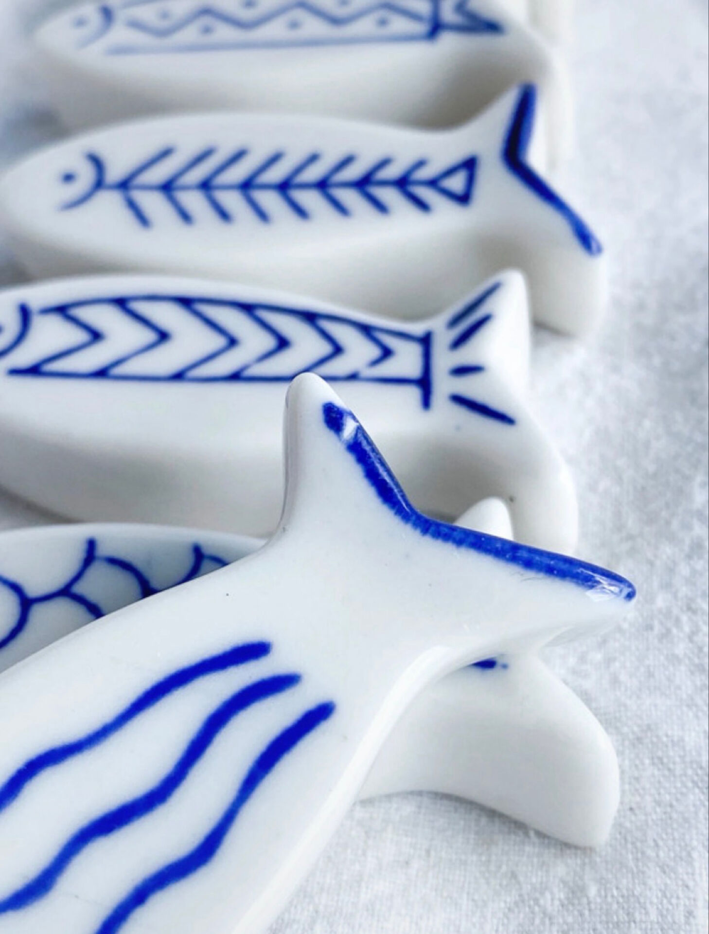 6 ceramic fish knife rests