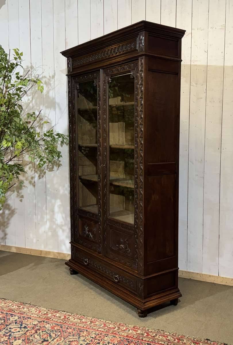Breton library from the early 20th century in chestnut wood