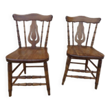 2 Western style chairs in their patinas - Very good condition
