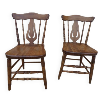 2 Western style chairs in their patinas - Very good condition
