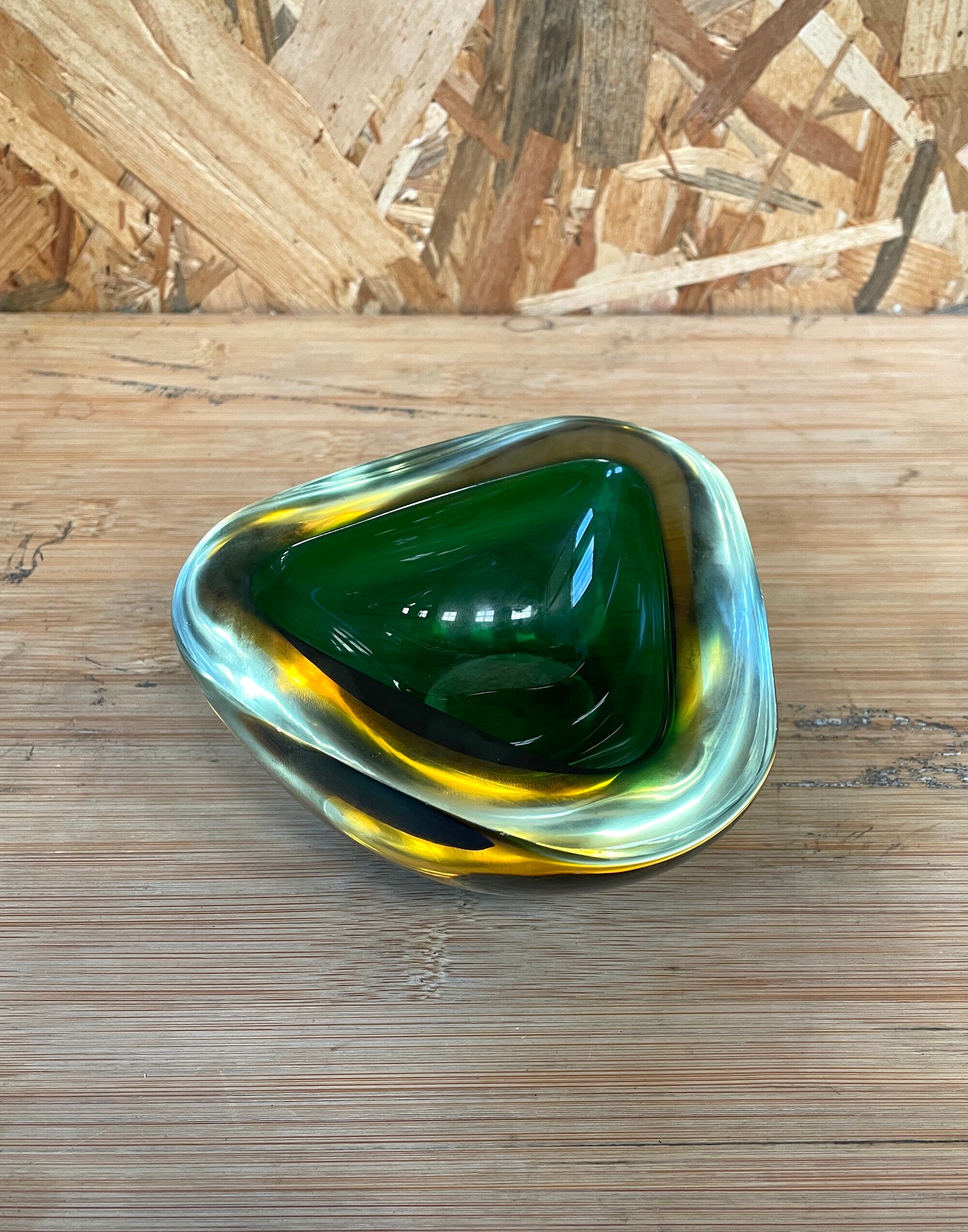 Cendrier Sommerso en verre de Murano en forme de diamant de Flavio Poli pour Seguso