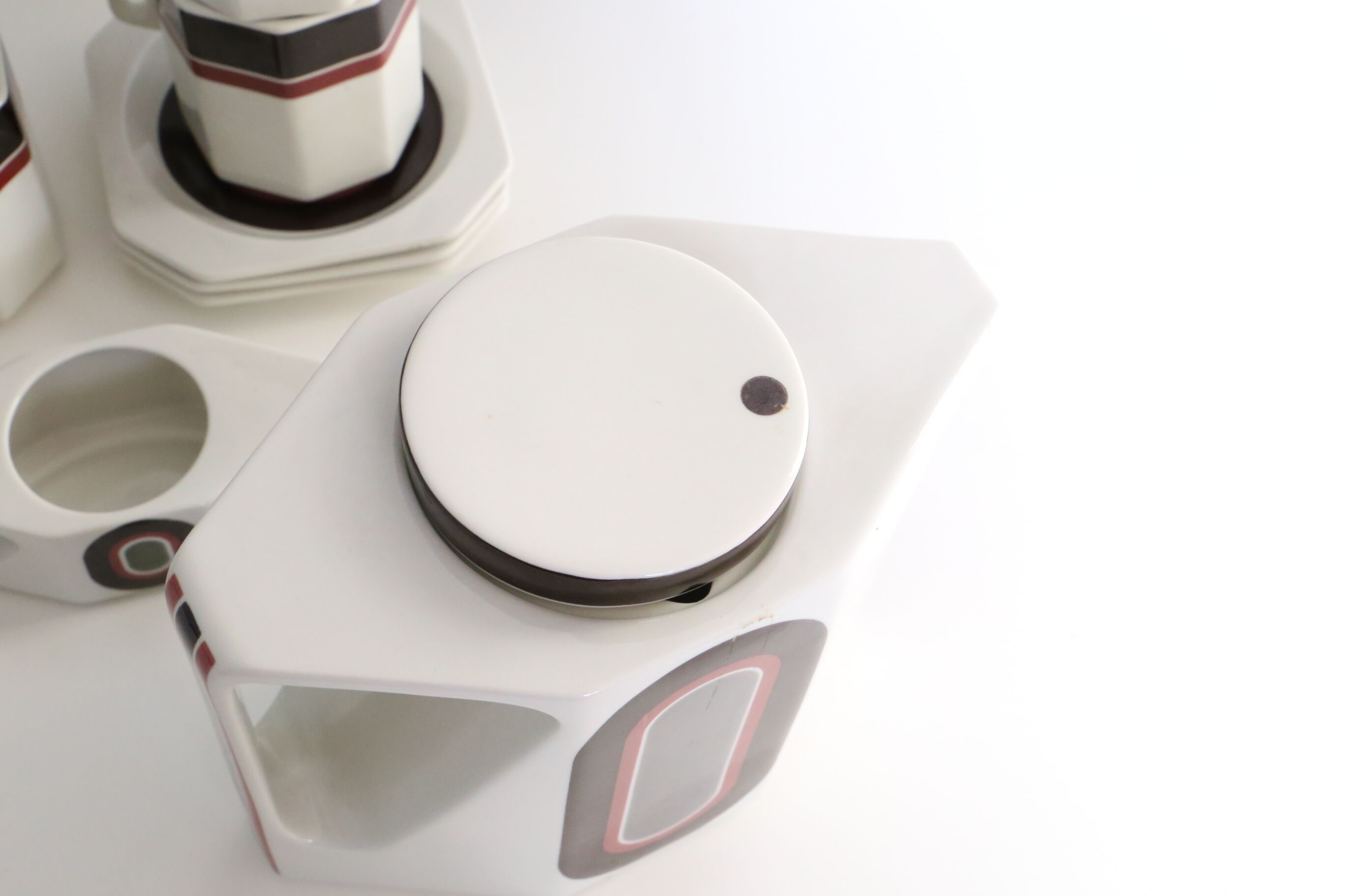 Coffee service from the Villeroy and Boch avant-garde range