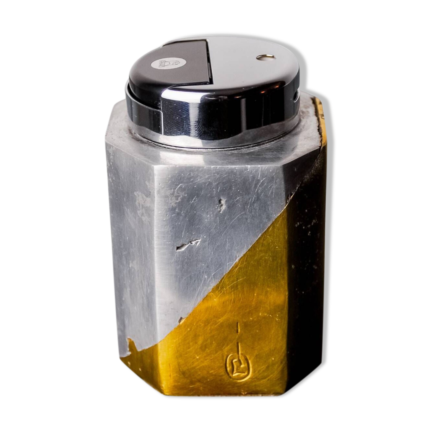 Brutalist lighter by Leopold, Bronze and aluminum, 1970, Spain