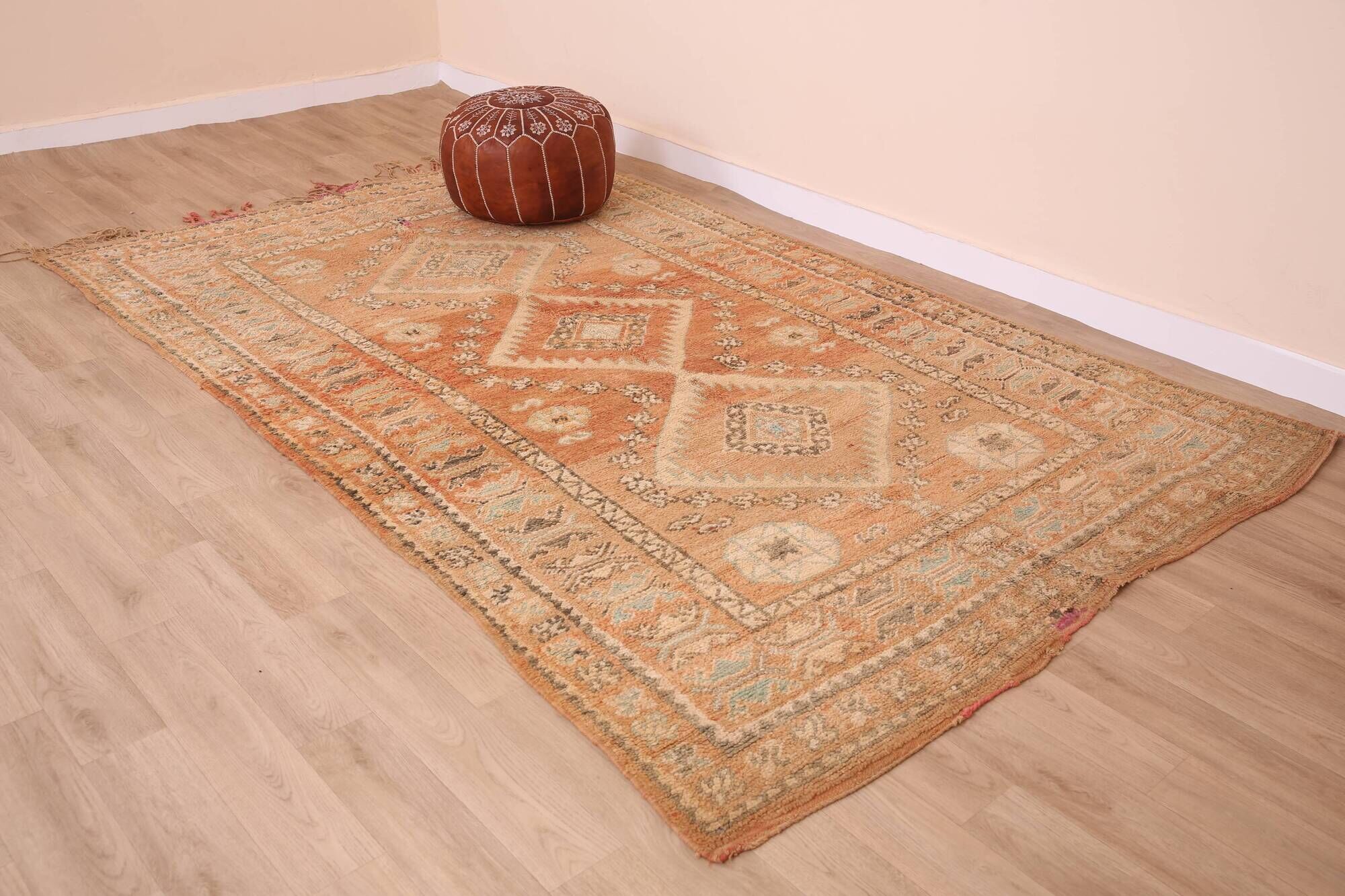 Peach Vintage Moroccan Rug 173 x 277 cm, Berber Wool Rug, Handmade Rug Boho