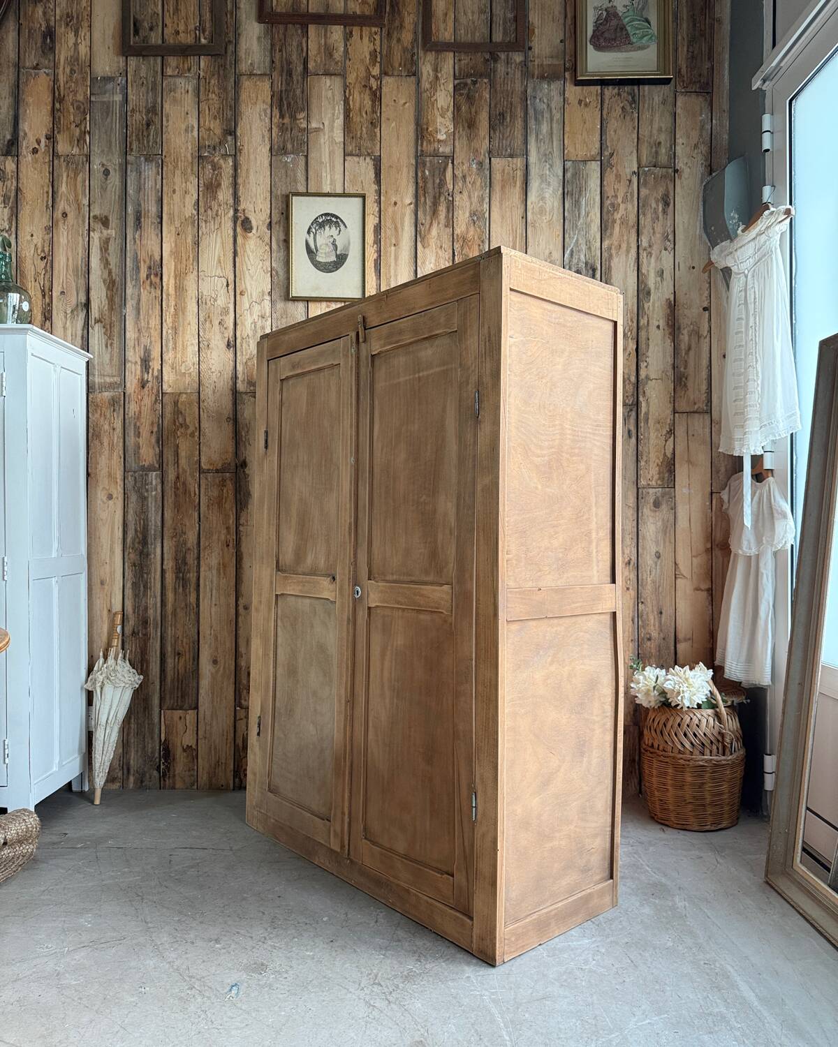 Small Parisian wardrobe