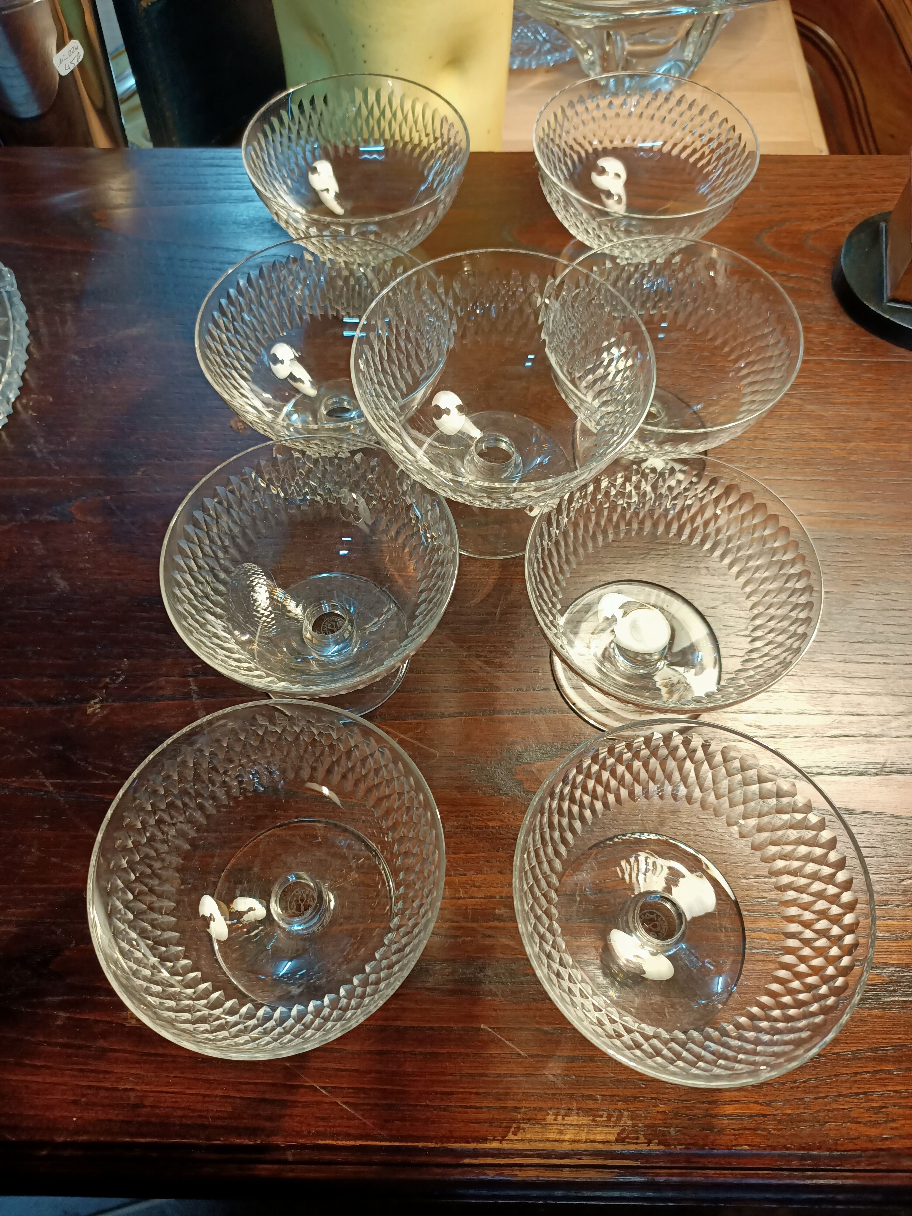 9 coupes a champagne baccarat années 20