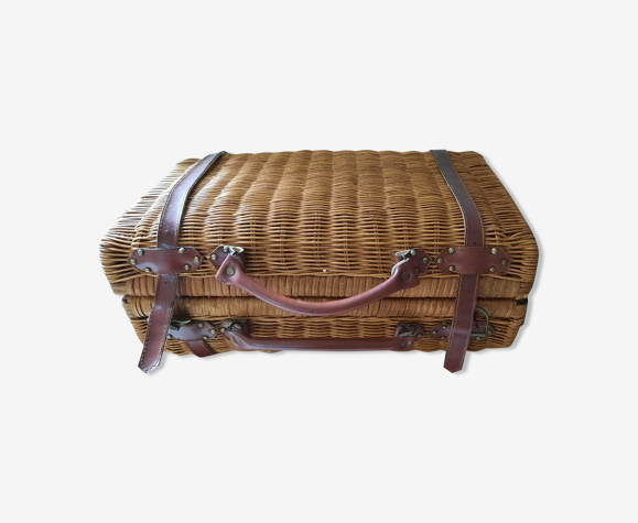 Valise en rotin