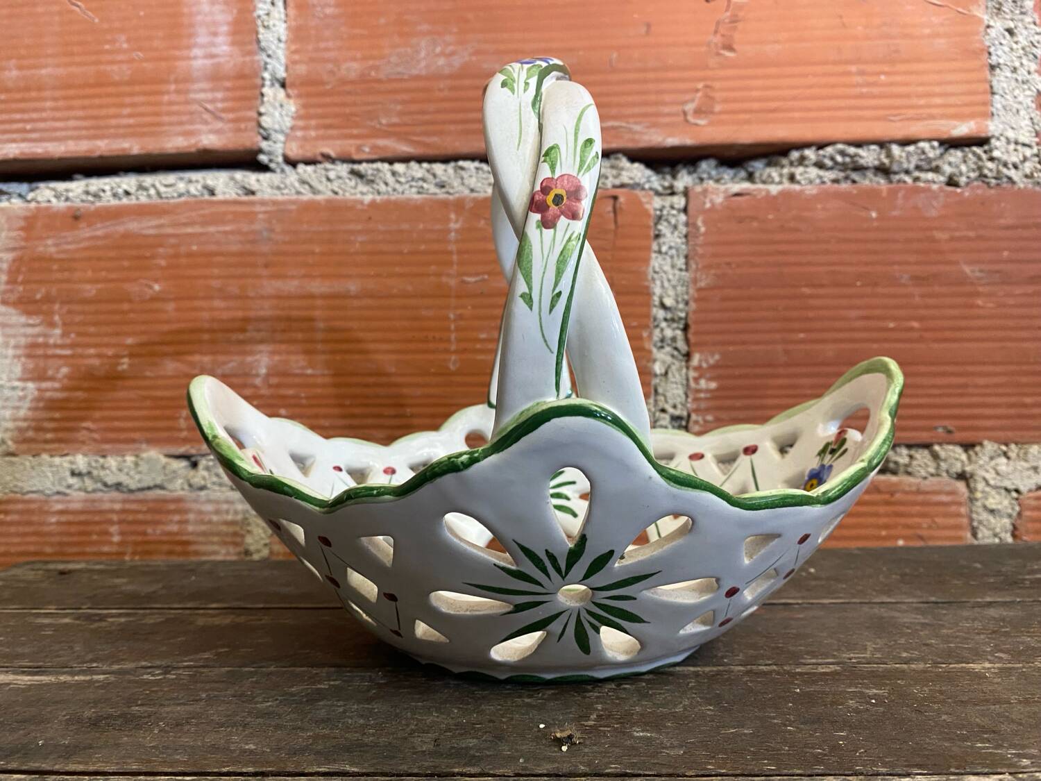 Vintage white openwork ceramic basket with flower decoration for lancel