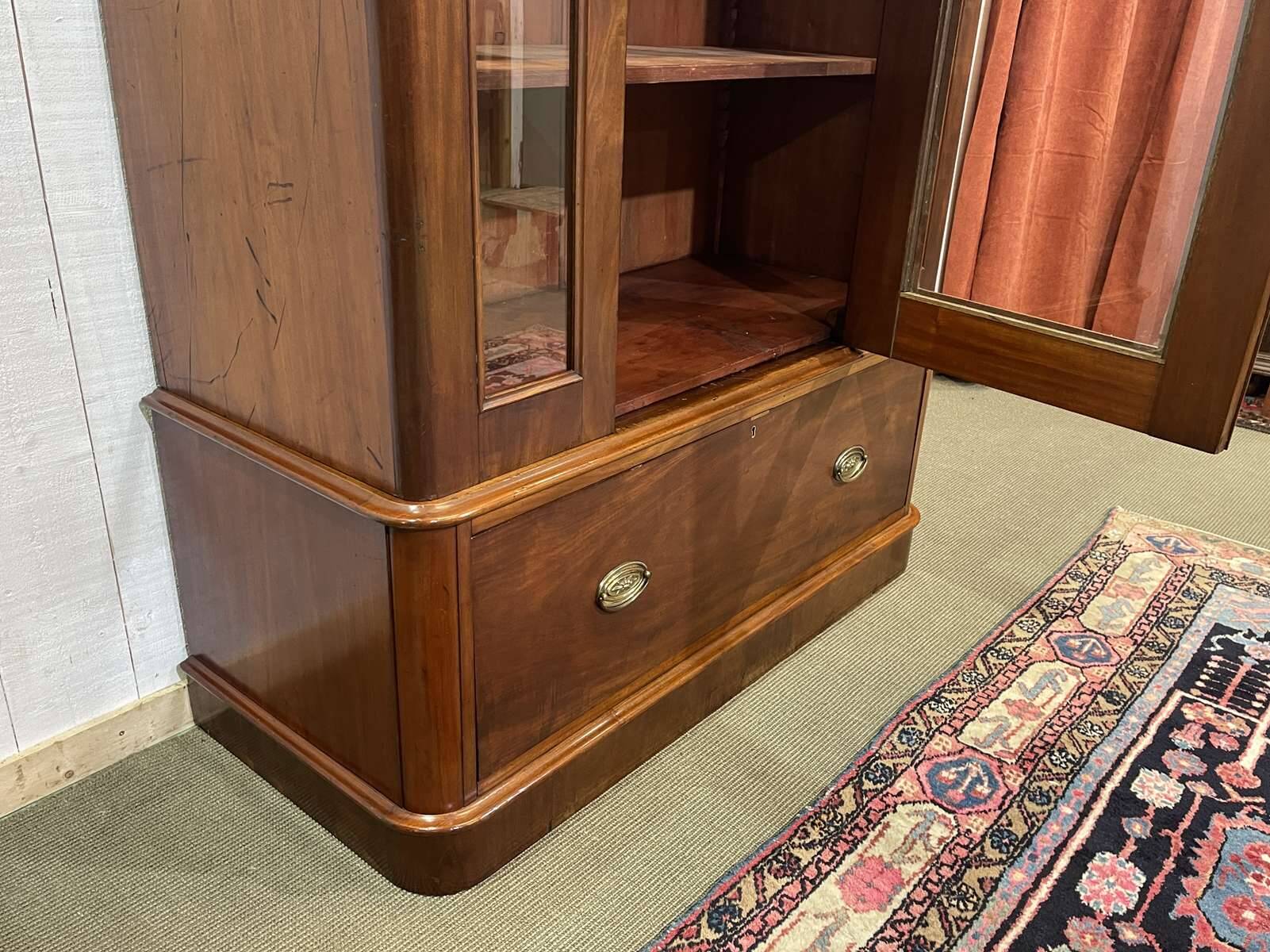 19th-century English mahogany library