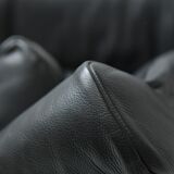 Bull sofa in grey leather by Gianfranco Frattini for Cassina 1987