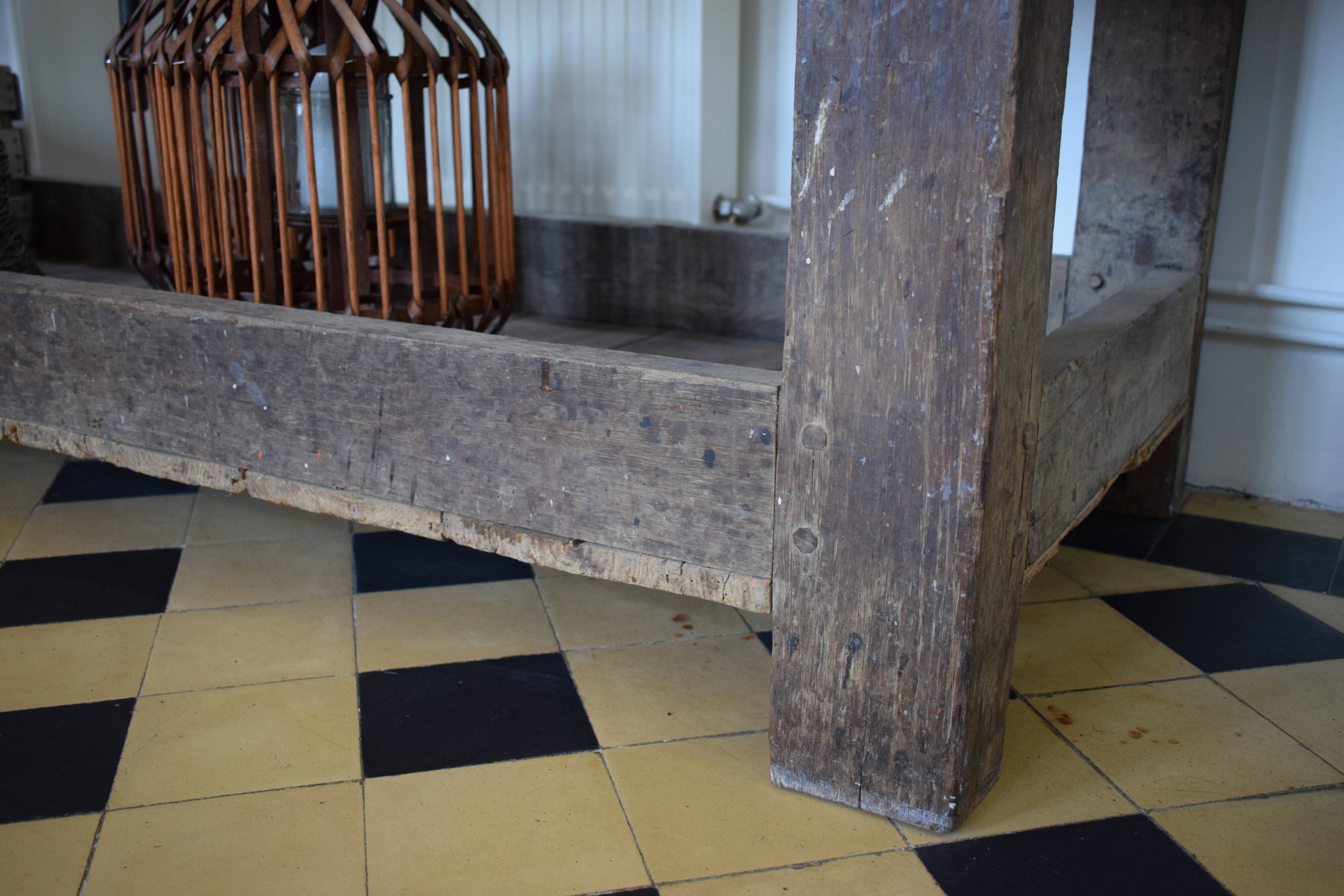 Carpenter's establishment 3 meters