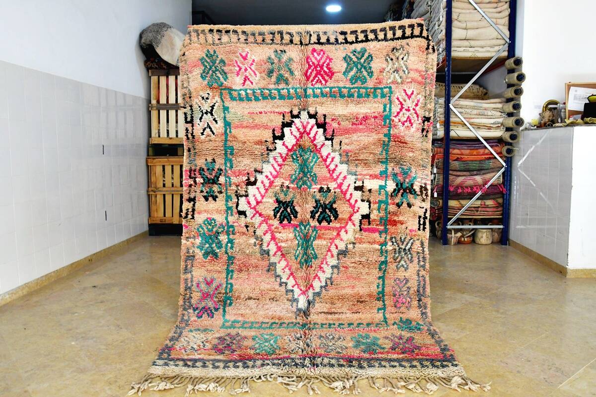 Moroccan Berber rug Boujaad 250 x 150 cm New