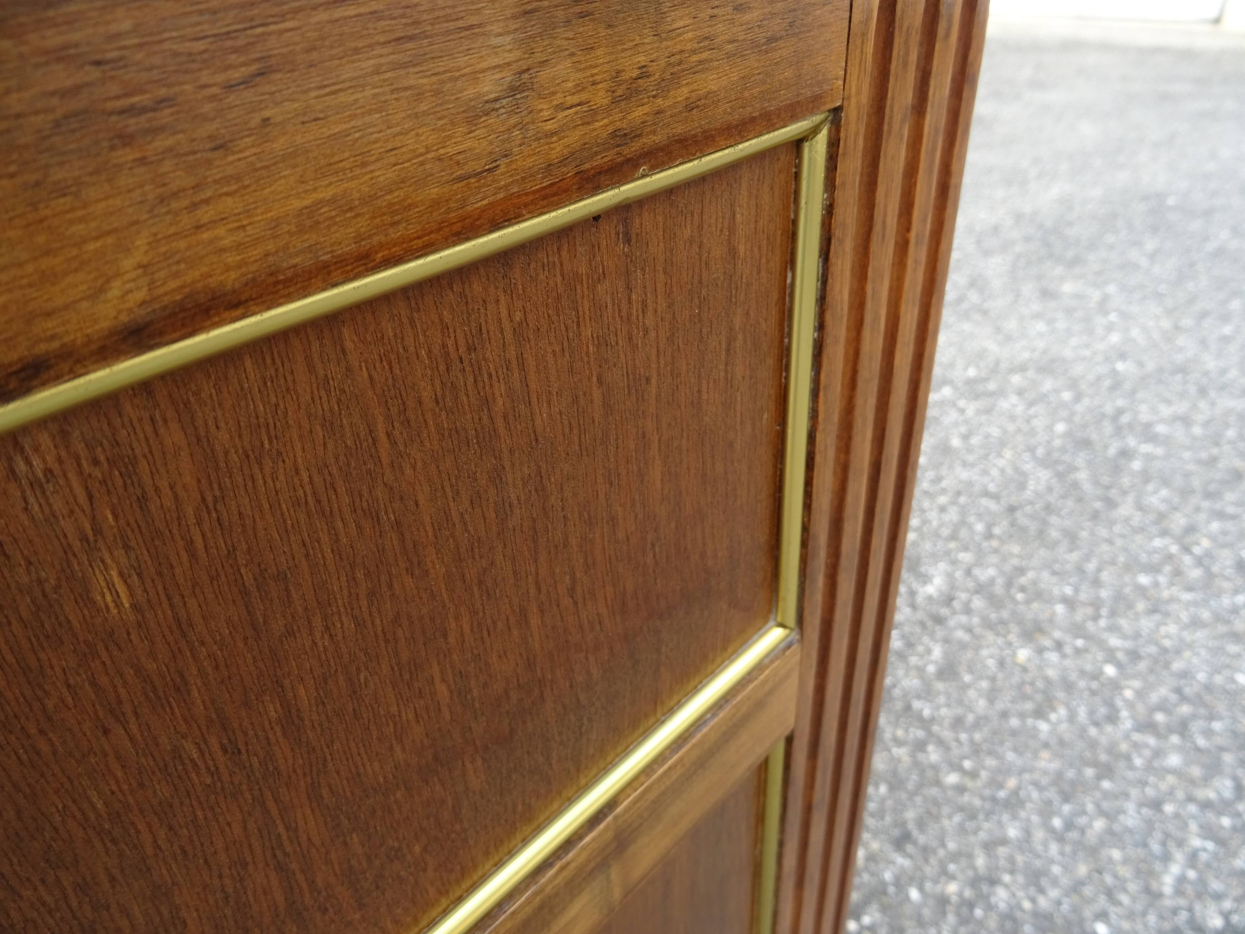 Commode de style directoire bois et laiton