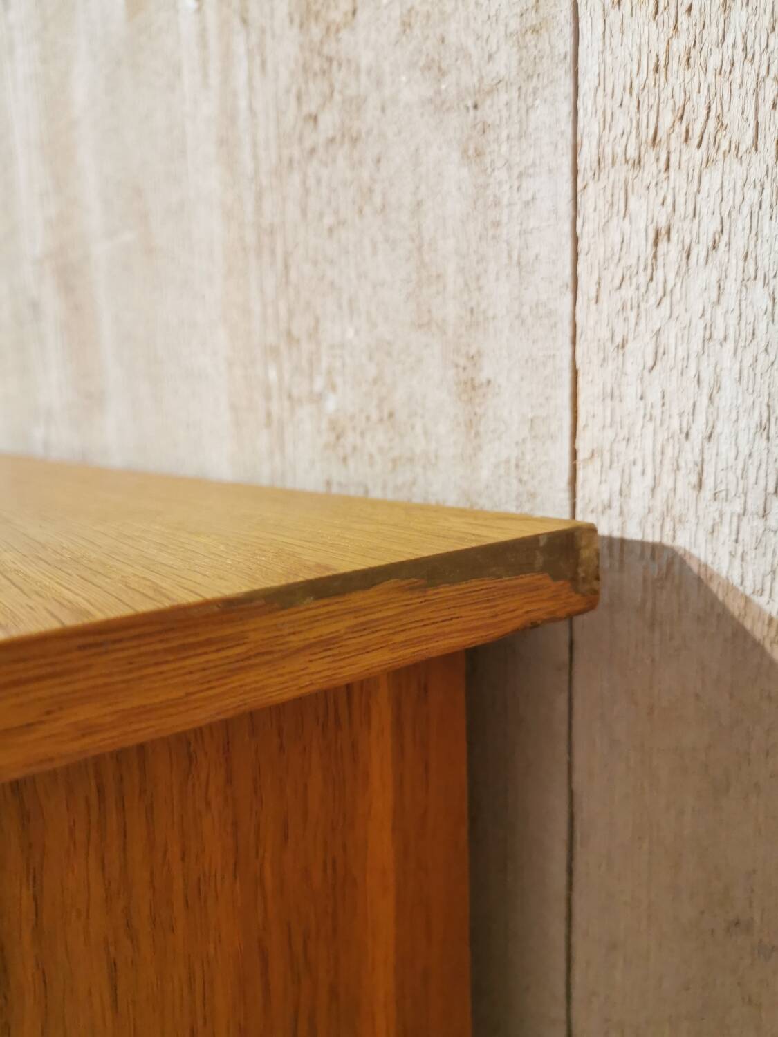 Desk with compass feet