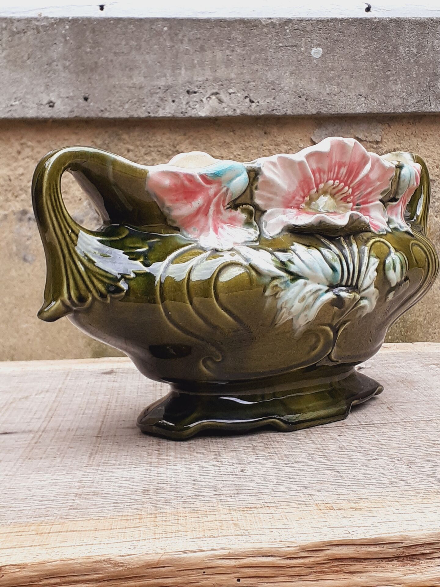 Jardinière en barbotine fin, XIXème