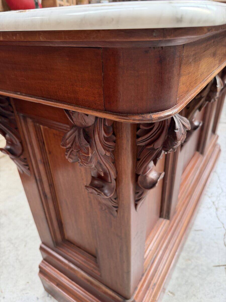 1950s bar counter