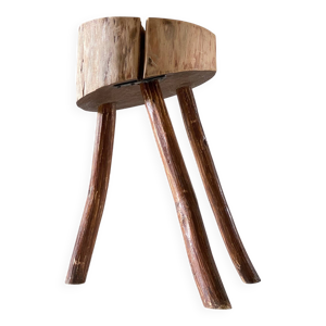 tabouret tripode brutaliste