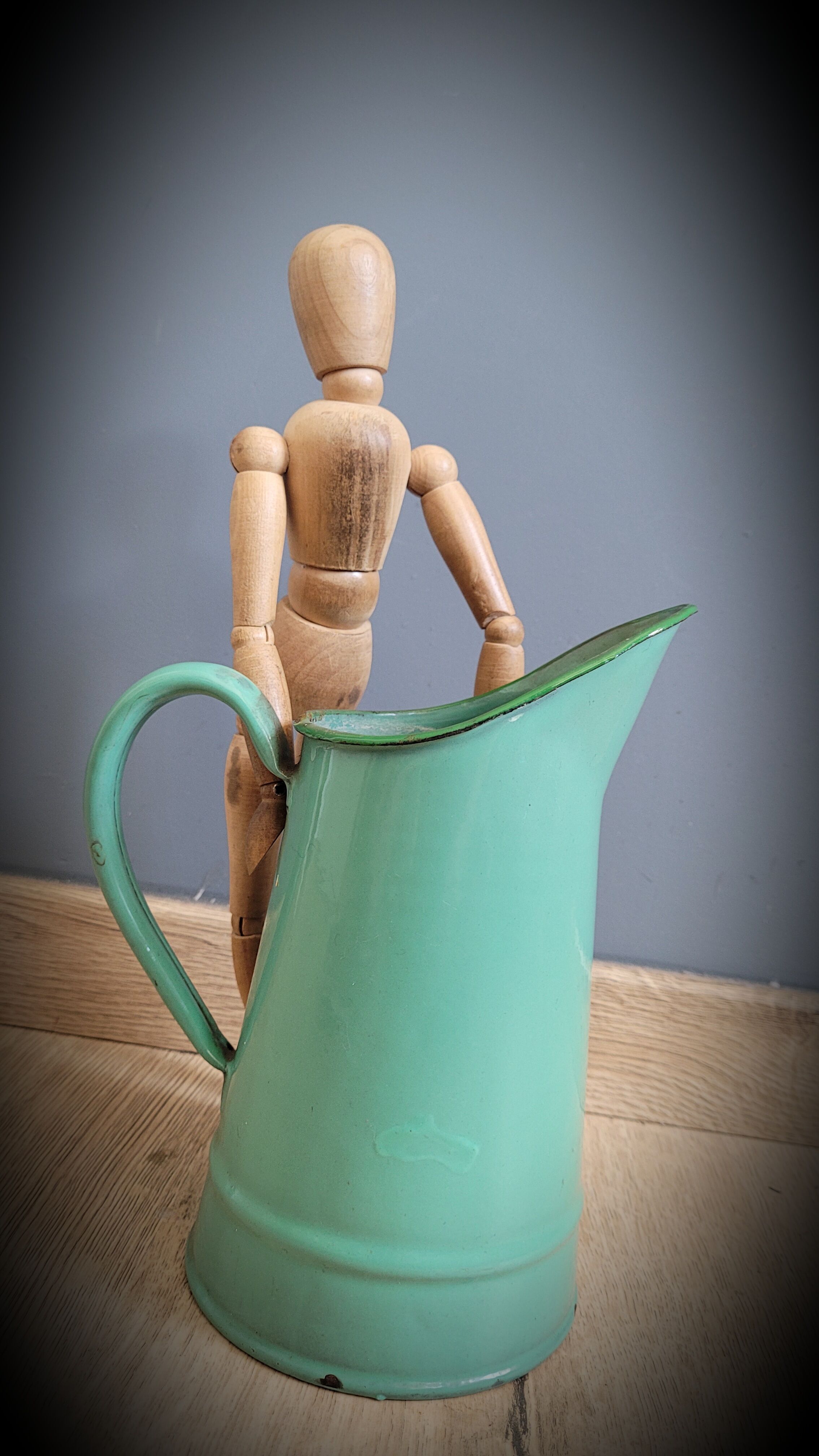 Green enamelled broc