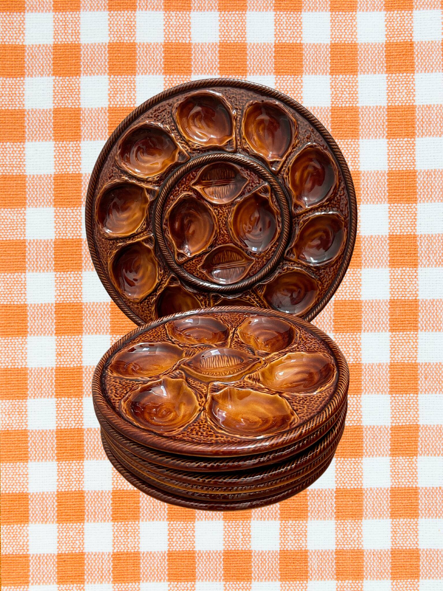 St Clément ceramic oyster plates