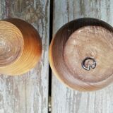 Paire de vases en bois