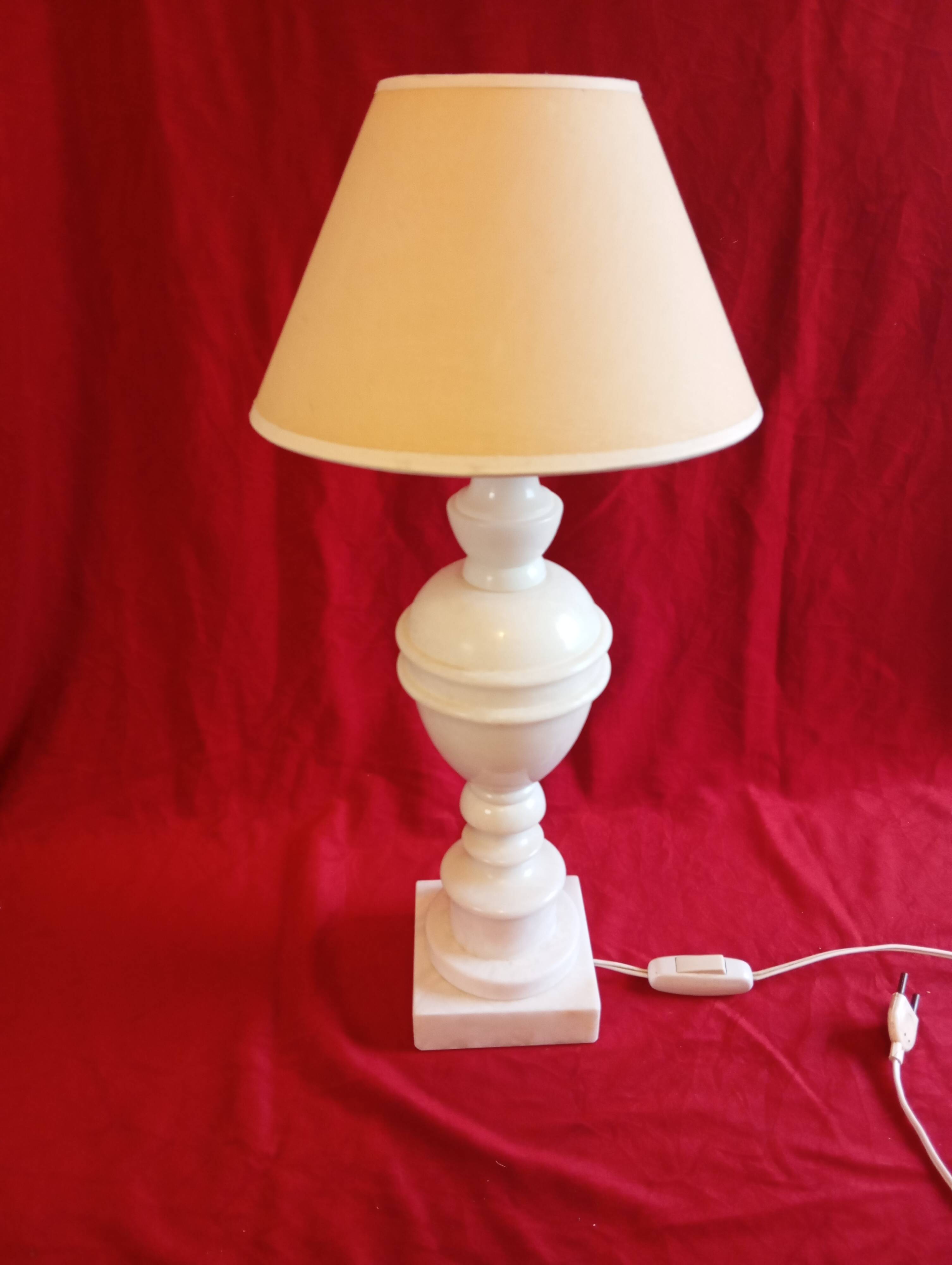 Alabaster lamp