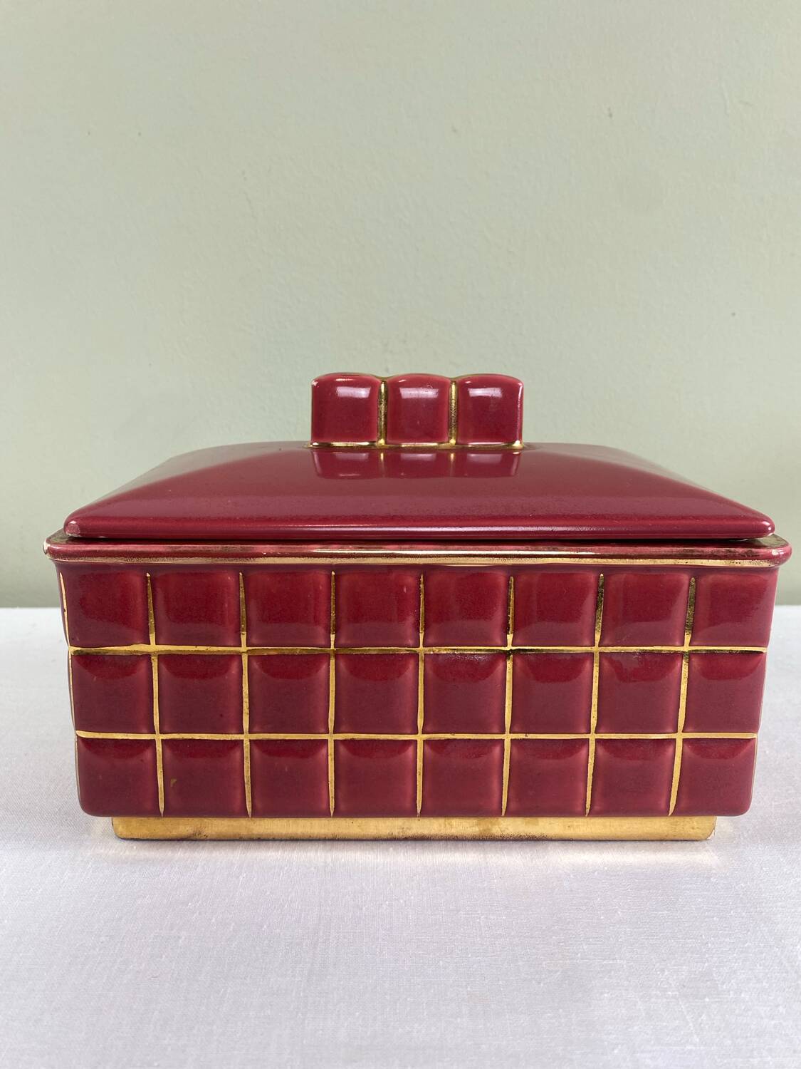 Art Deco candy box