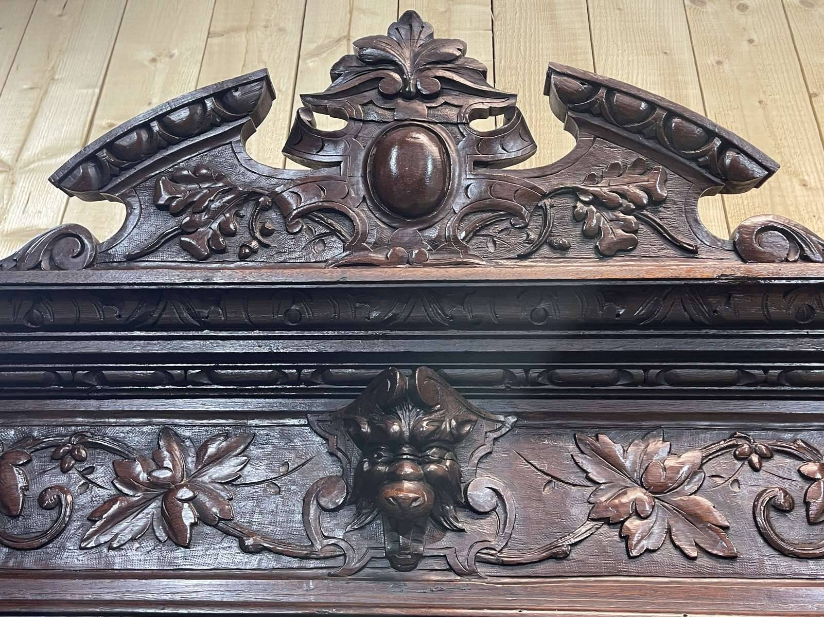 Two-part Renaissance oak buffet, 19th century