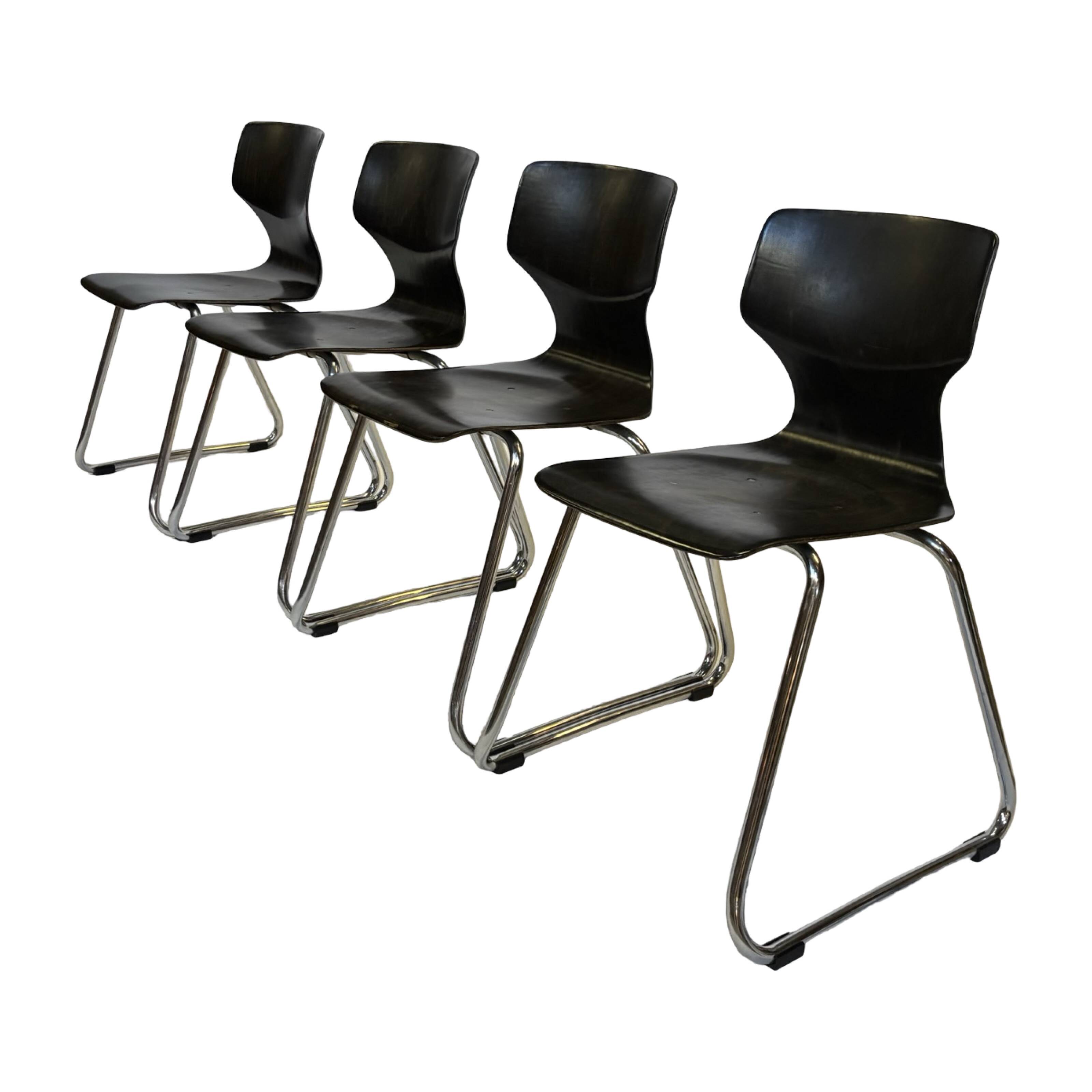 Lot de 4 chaises Elmar Flötotto design années 70
