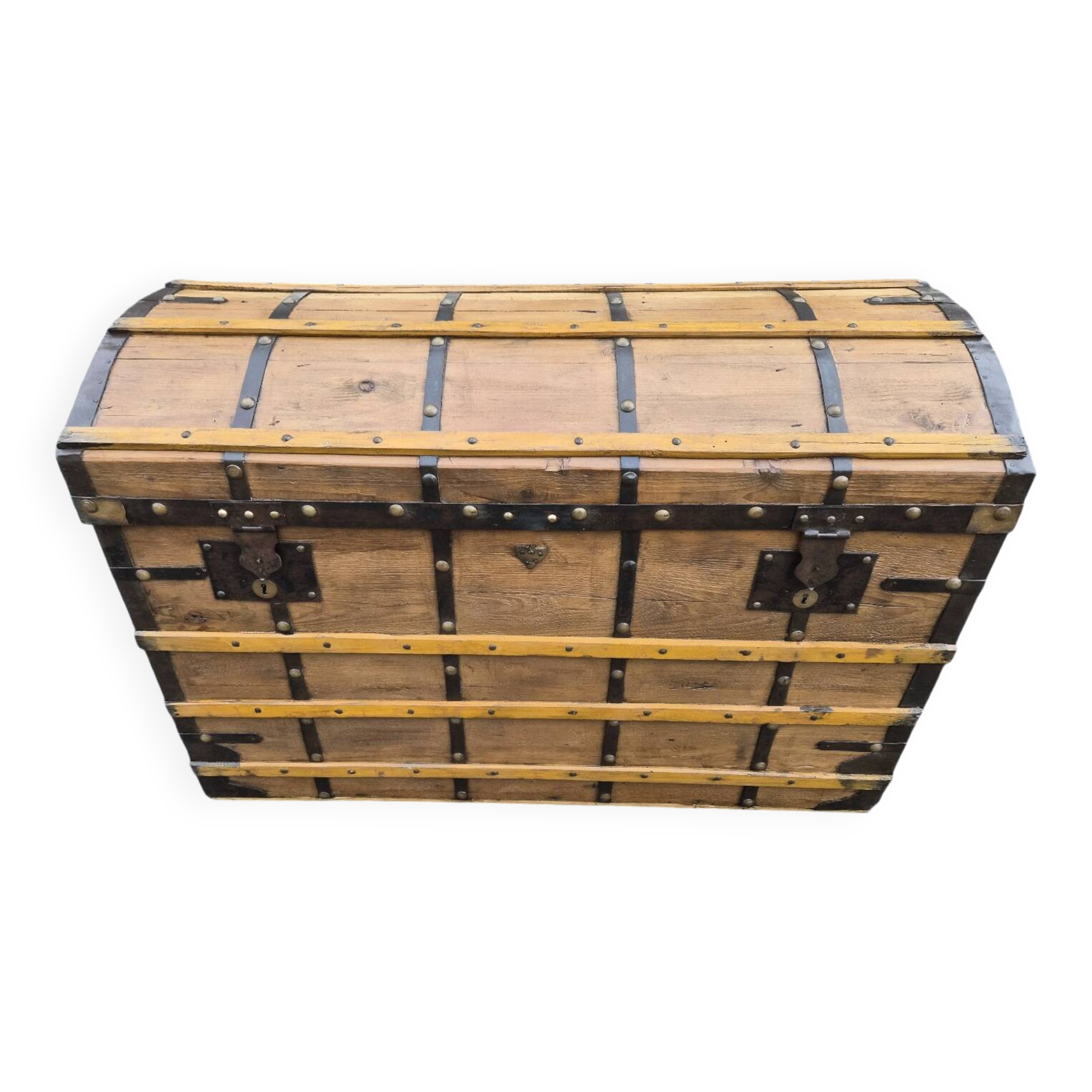 Malle coffre jouets pirate trésors ancien