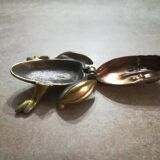 Brass frog