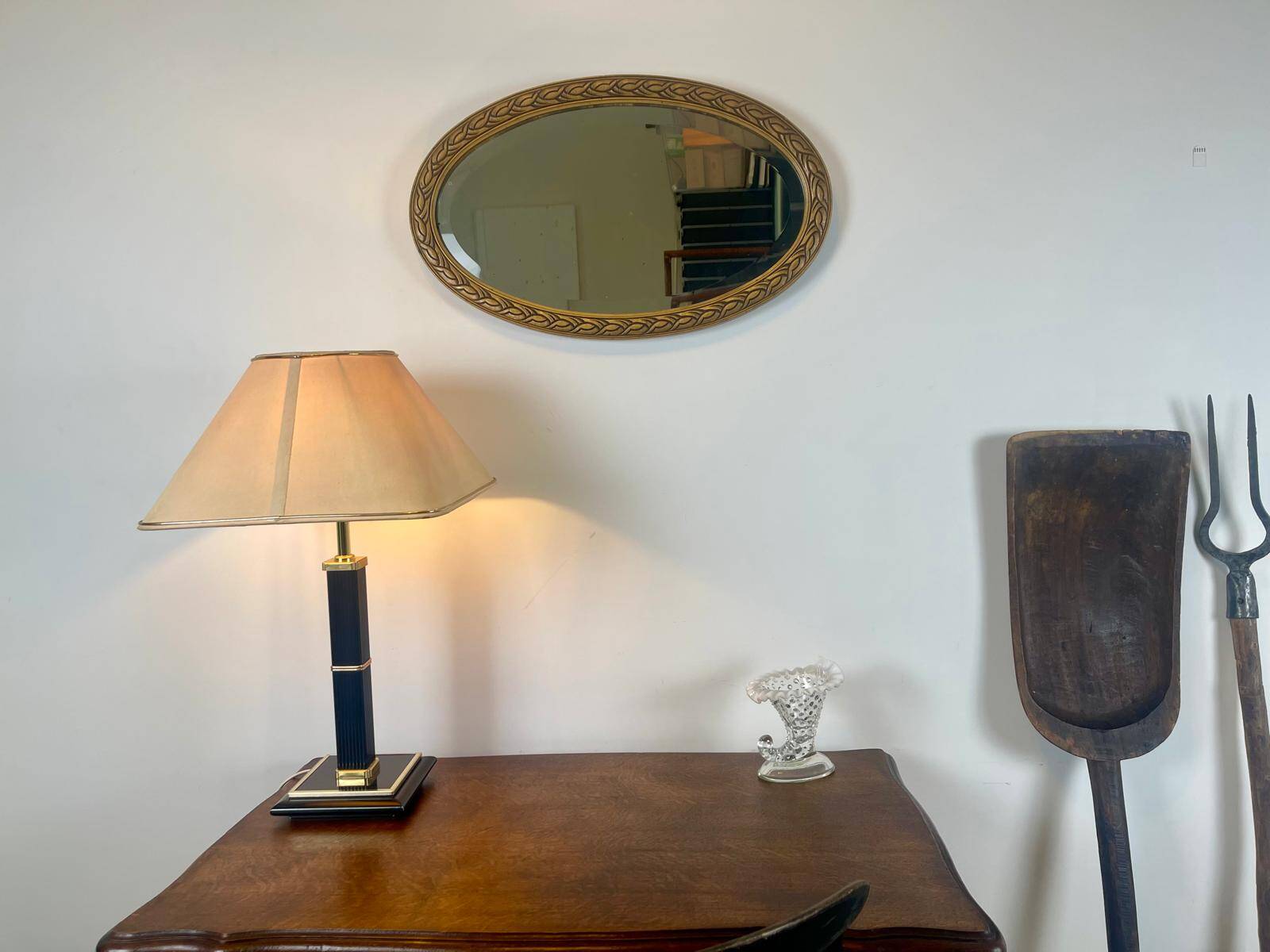 Horn cup in bubbled glass and white opaline