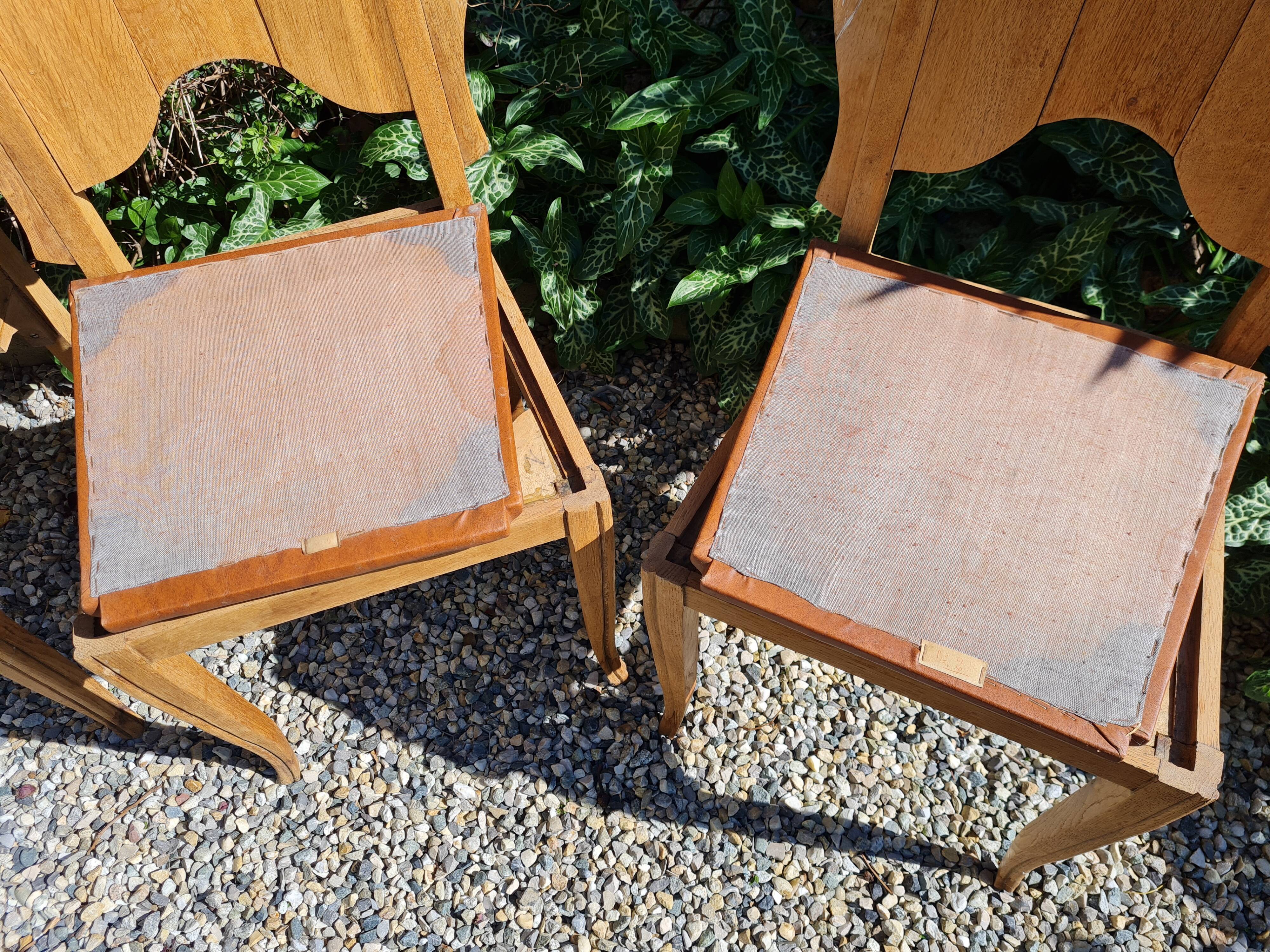 Set of art deco chairs in wood and skaï
