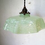 Suspension opaline green clichy