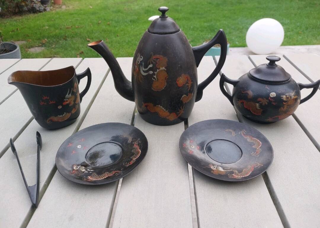 Asian café service