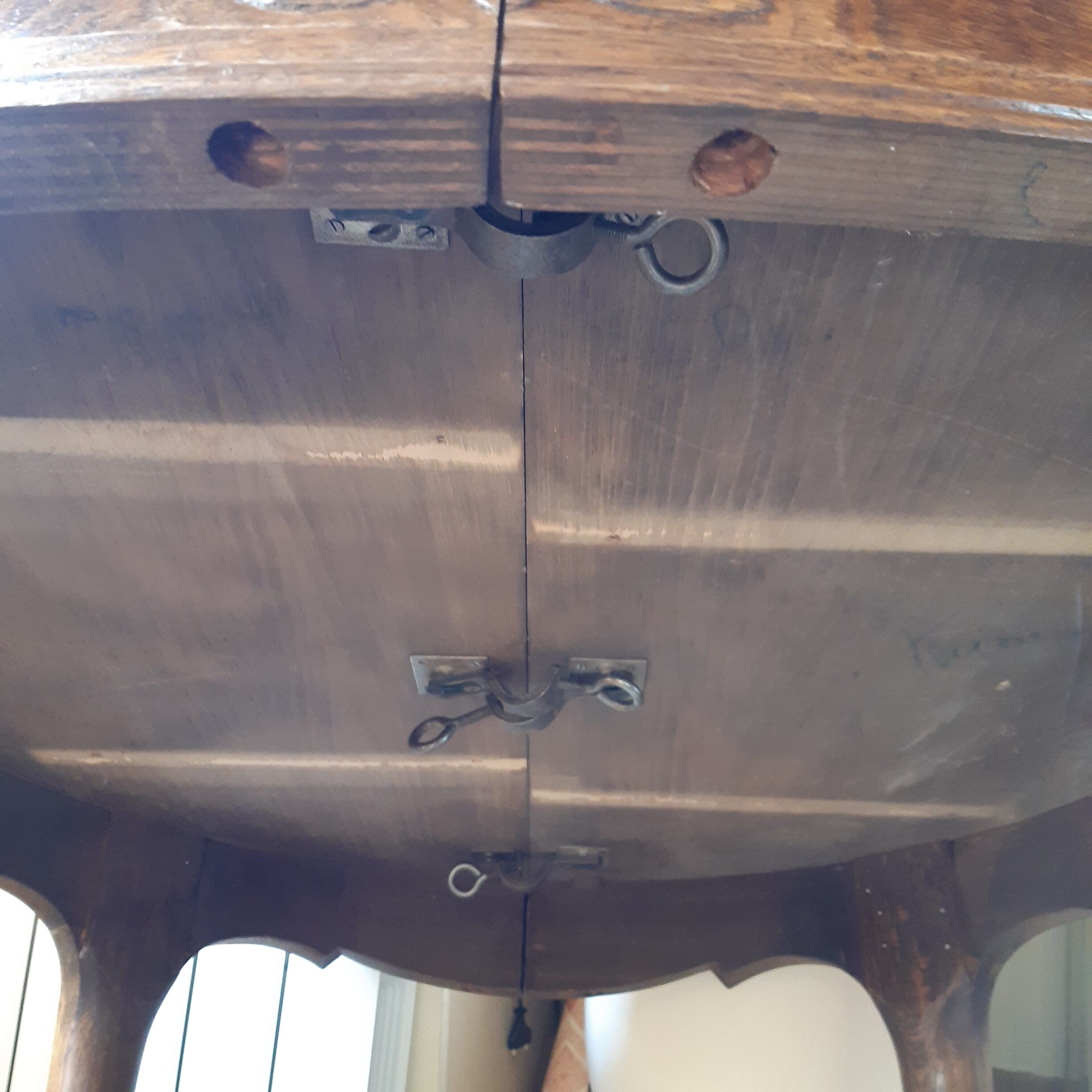 Table ronde ancienne