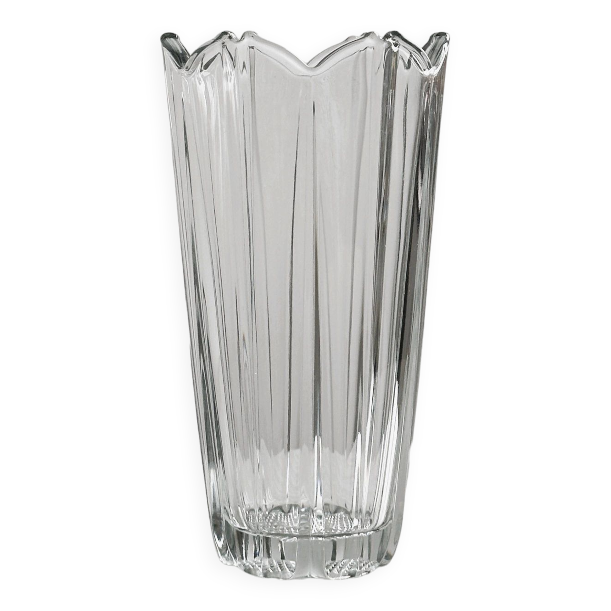 Crystal vase large flower petals.