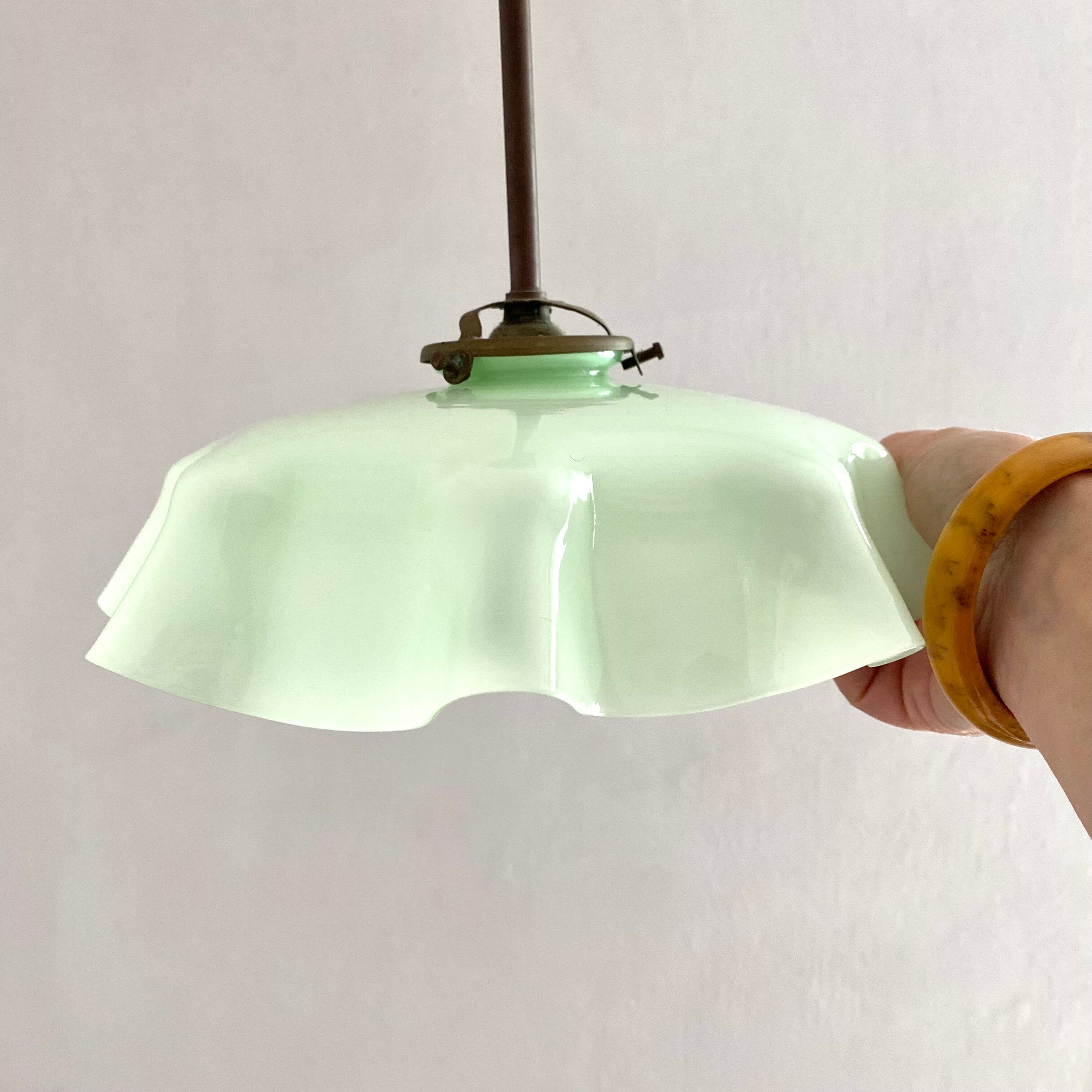 Suspension in opaline and brass of the 40s