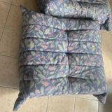 Shoe cabinet with its pouf by Michel Ducaroy for Ligne Roset.