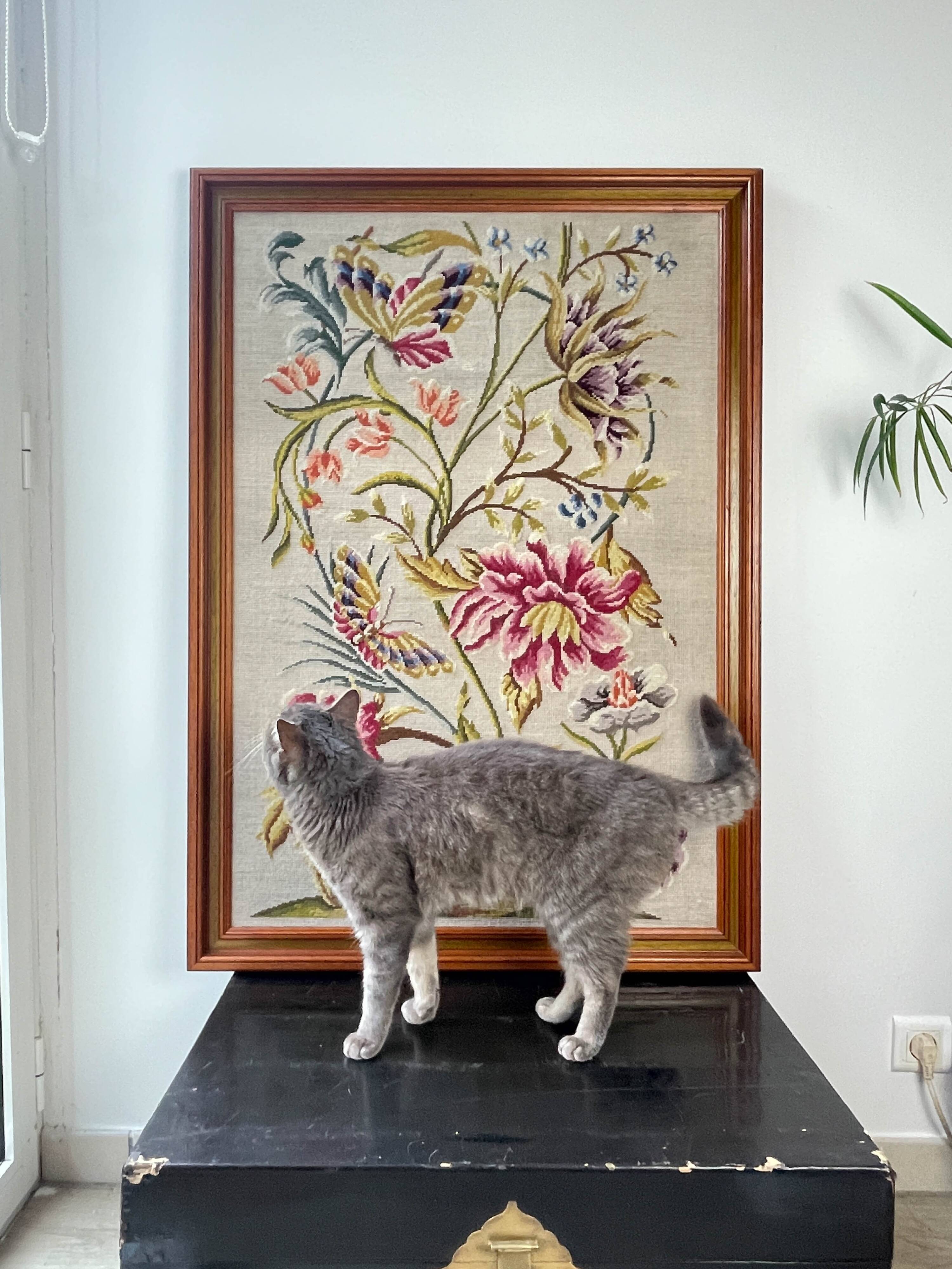 Vintage Floral Canvas Tapestry - Retro Wall Hanging Embroidery