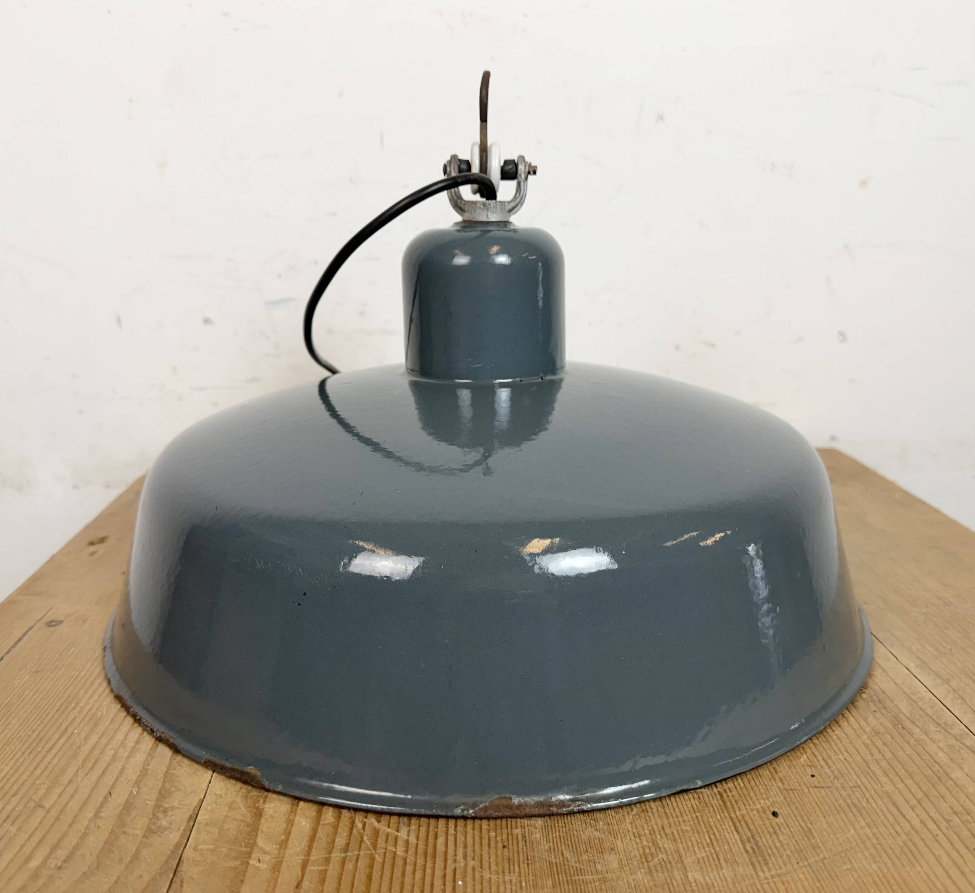 Industrial Grey Enamel Pendant Lamp from Siemens, 1930s