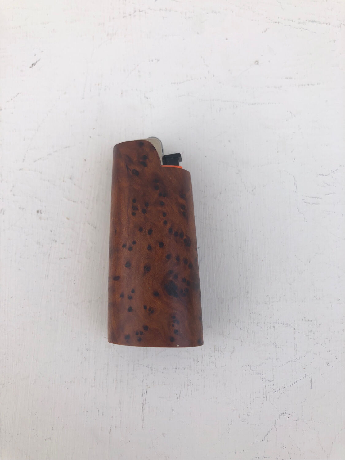 Thuya wood lighter holder